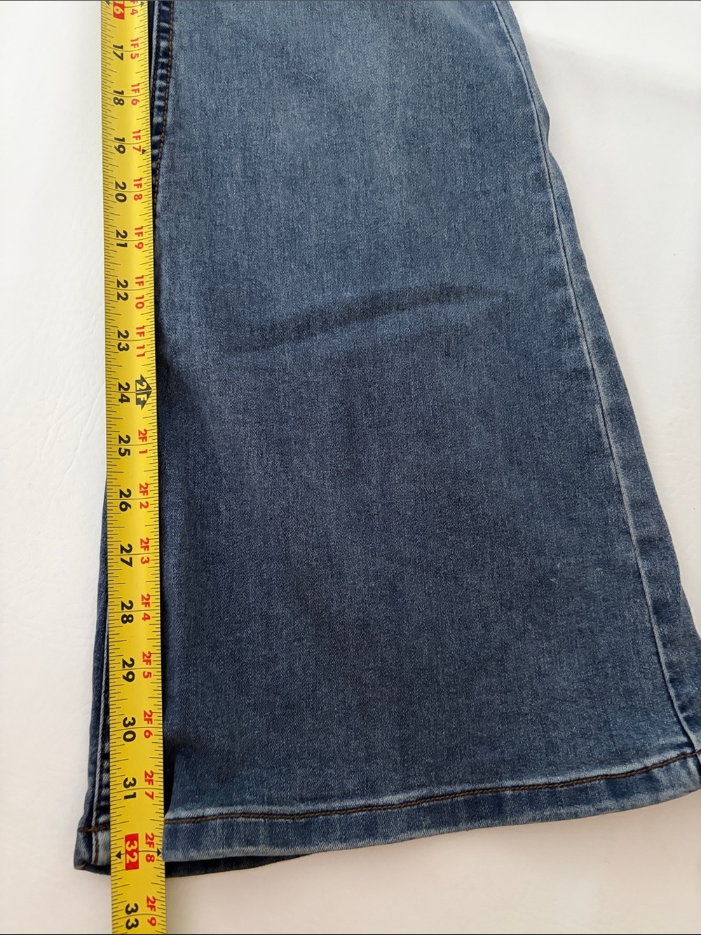 FREE PEOPLE Penny Pull On Jeans Flare Leg Bell Bottoms Blue Wash size 30 - Picture 11 of 12